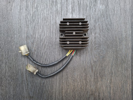 Spanningsregelaar Honda NX 650 Dominator