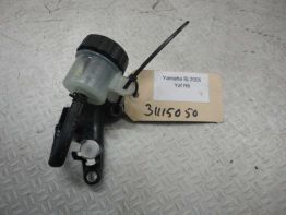 Rempomp achter Yamaha YZF R6