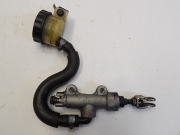 Rempomp achter Kawasaki ZX 12 R