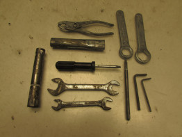 Tool set Suzuki GSX F 750
