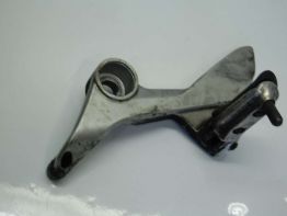 Fussrastetrager vorne links Honda VFR 800 I