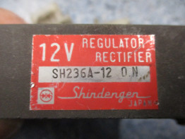 Regler Gleichrichter Honda CB 650