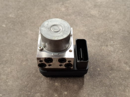 ABS pomp Yamaha MT 09