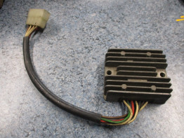 Spanningsregelaar Yamaha FJ 600