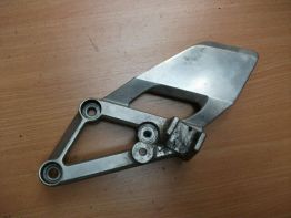Fussrastetrager vorne links Honda CBR 600 F