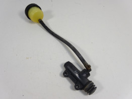 Rempomp achter BMW R 1150 GS