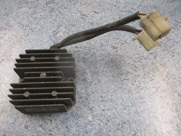Spanningsregelaar Honda CB 250 N
