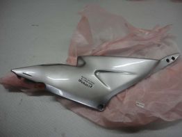 Rechter zijkuip Aprilia RSV 1000