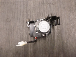 ABS pomp Husqvarna Svartpilen 701