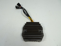 Spanningsregelaar Triumph Sprint ST 1050
