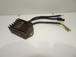 Spanningsregelaar Ducati monster 900