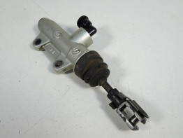 Rempomp achter BMW K 1300 GT