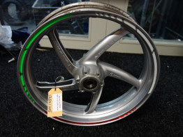 Voorvelg Benelli TNT 1130 cafe racer