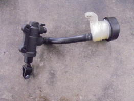Rempomp achter BMW R 1250 GS