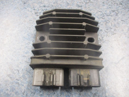 Regulator rectifier Triumph Street Triple S 765