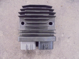 Regler Gleichrichter Suzuki GSX S 1000