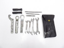 Bordwerkzeug Honda Deauville 650 - 700