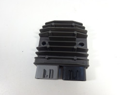 Spanningsregelaar Yamaha FZ8