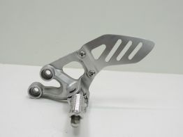 Main step holder left Suzuki GSX R 600