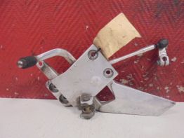 Fussrastetrager vorne links Yamaha FJR 1300