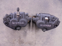 Bremssattel Bremszangen vorne BMW F 850 GS