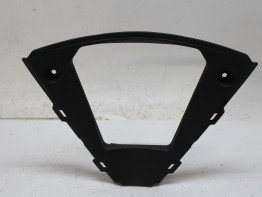 Cowl V shape under Suzuki GSX R 1000