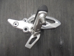 Fussrastetrager vorne links BMW R 1250 R