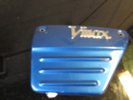 Cowl right small Yamaha V max