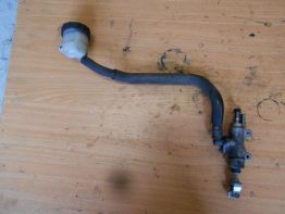 Rempomp achter Honda CBR 1100 XX