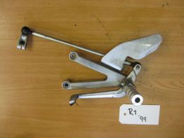 Main step holder left Yamaha YZF R1