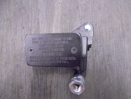 Bremszylinder vorne Suzuki GSR 750