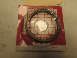 Zuigerveer Suzuki GS 400 E