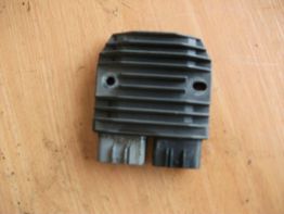 Spanningsregelaar Yamaha TDM