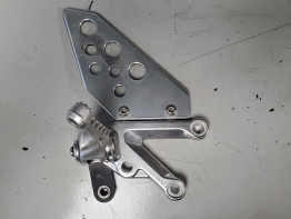 Fussraste rechts Aprilia Tuono 1000