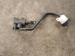 Rempomp achter BMW R 1300 GS Adventure