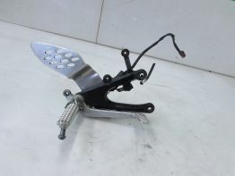 Fussrastetrager vorne rechts Yamaha YZF R1