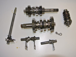 Versnellingsbak Suzuki SFV 650 Gladius