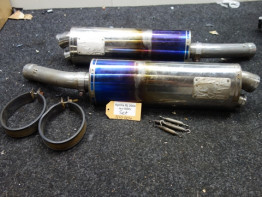 Uitlaat Aprilia RSV 1000