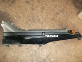 Cowl left rear Suzuki GSX F 750
