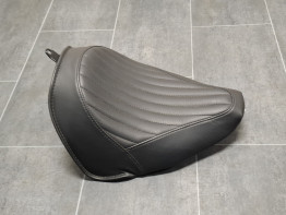 Zadel Harley Davidson FLS Softail Slim