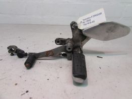 Schetsplaat links Yamaha FZR 600