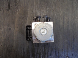 ABS pomp BMW G 310 R