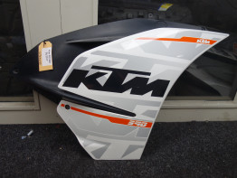 Seitenverkleidung rechts KTM RC 390