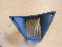 Cowl V shape under MV Agusta 750 Brutale