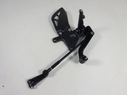 Fussrastetrager vorne links Kawasaki ZX 10 R