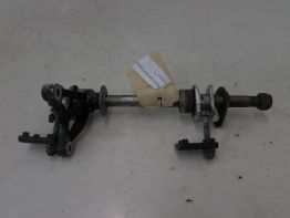 Rear axle Suzuki GSX 400 X Impulse