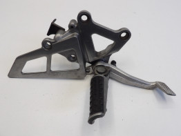 Fussrastetrager vorne rechts Kawasaki ZXR 750