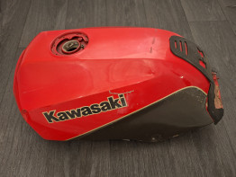 Tank Kawasaki GPZ 900
