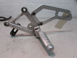 Main step holder left Aprilia RSV 1000