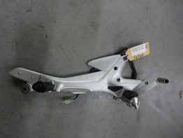 Fussrastetrager vorne rechts Honda CBF 600